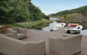 Апартаменты Holiday home Lyngdal Kilen