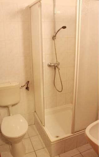 Апартаменты Holiday home Zrinyi Utca-Vonyarcvashegy