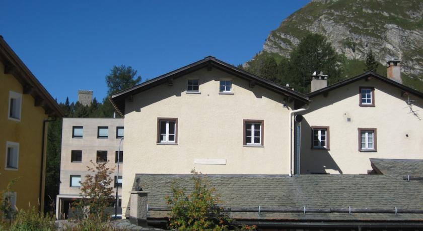 Гостевой дом Chesa Alpina, Maloja