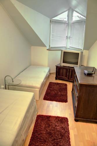 Апартаменты Old Town Apartments