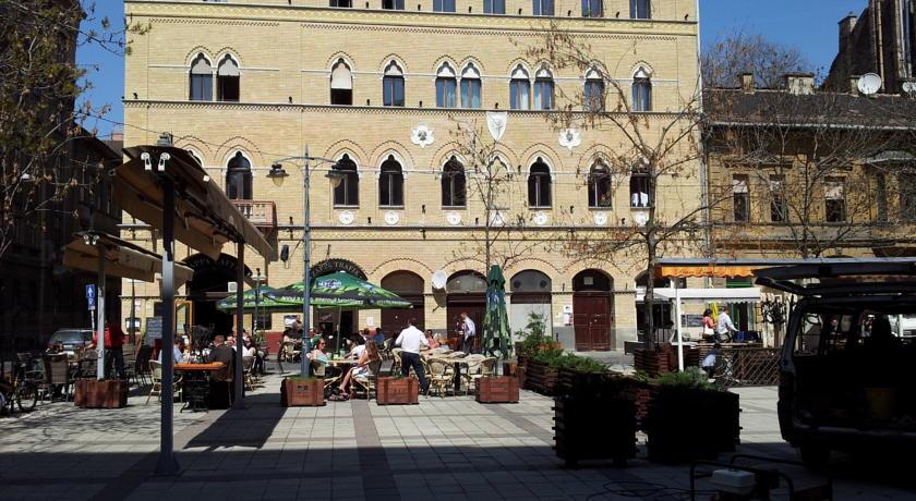 Hostel & House for friends in Budapest