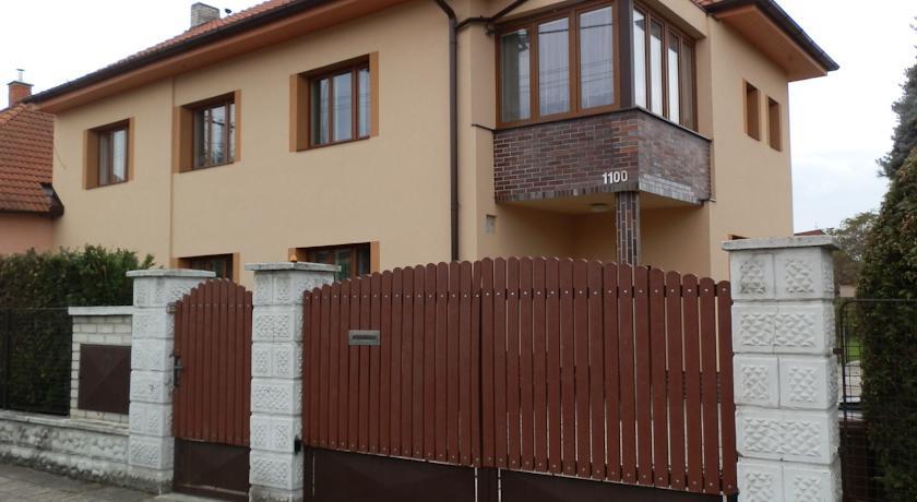 Хостел Ubytování Brandýs nad Labem