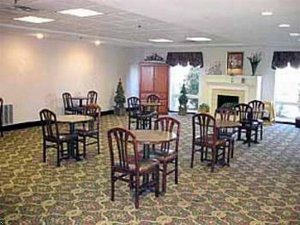 Отель Comfort Suites Richmond