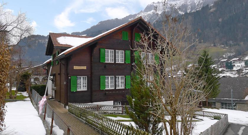 Апартаменты Chalet Pironnet