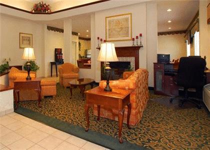 Отель Comfort Suites Rochester