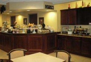 Отель Comfort Suites Findlay