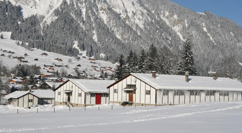 Хостел Mountain Lodge Backpackercamp