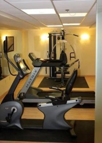 Отель Comfort Inn and Suites East Hartford