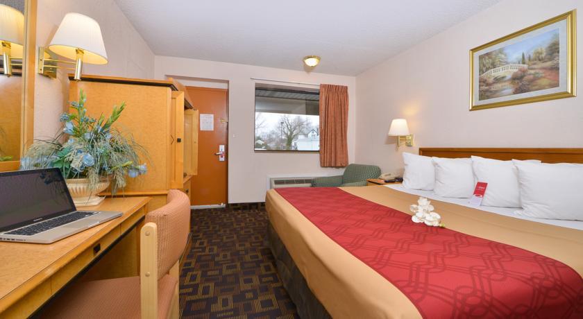Отель EconoLodge Bellmawr