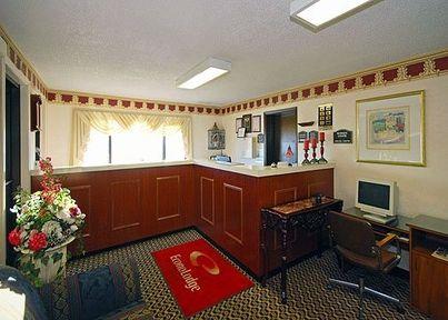 Отель Econo Lodge Buena
