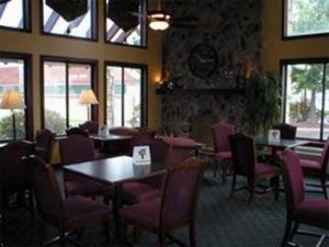 Отель Econo Lodge Bloomsburg