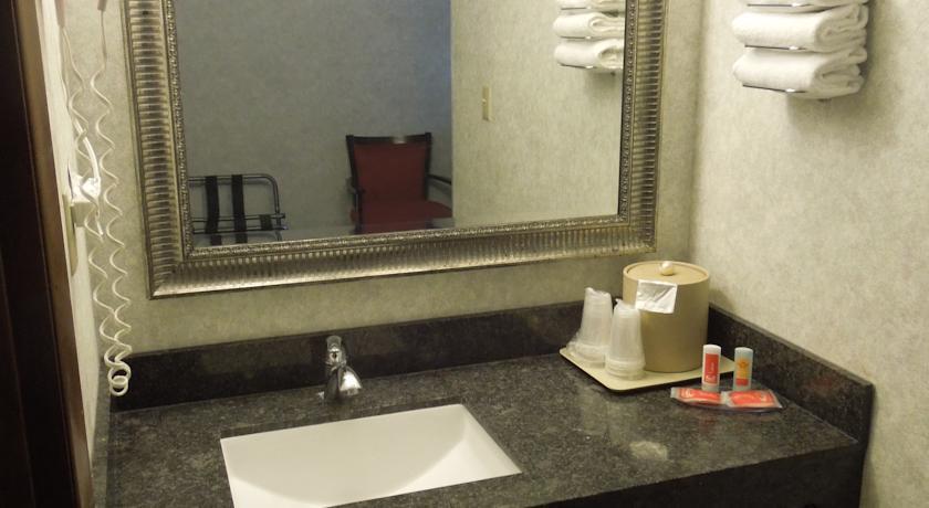 Отель Econo Lodge Harrisburg
