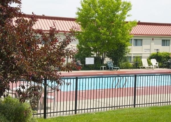 Отель Clarion Inn & Suites Fairgrounds