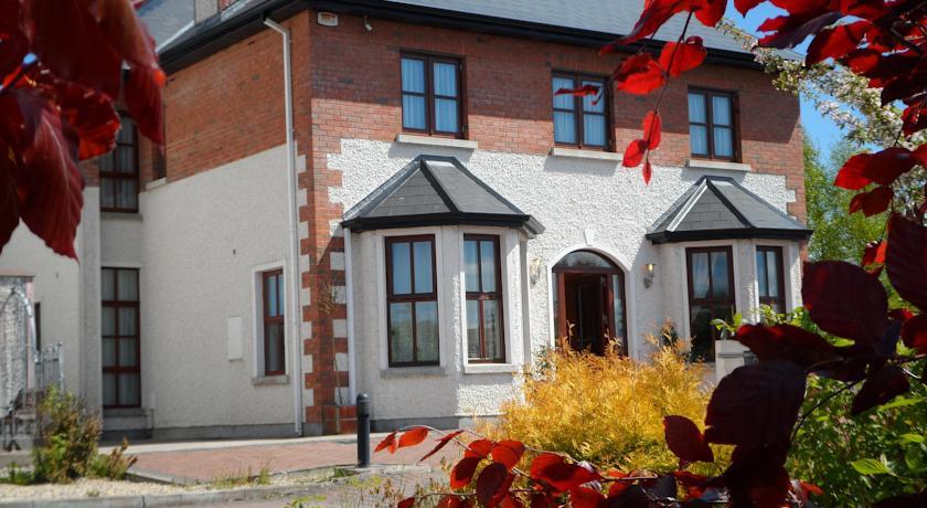 Отель Ciuin House Guesthouse