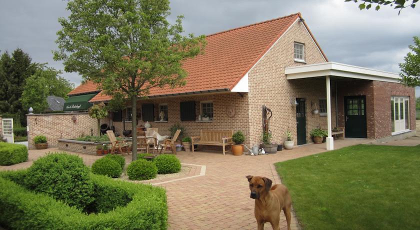 Мини-отель B&B Aen De Roderburgh