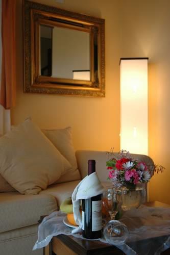 Отель Bellapais Gardens Hotel