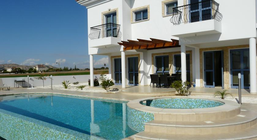 Вилла Troy Legends Villas