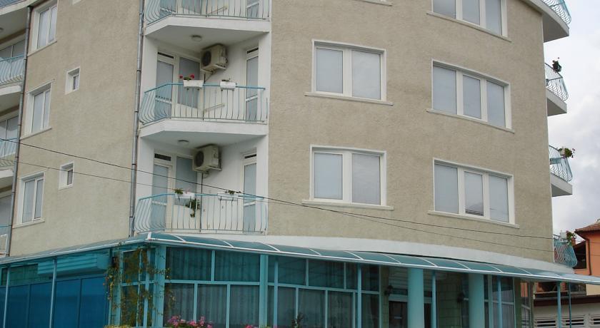 Mariana Family Hotel