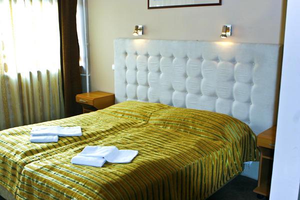Отель Juno Hotel & Camping