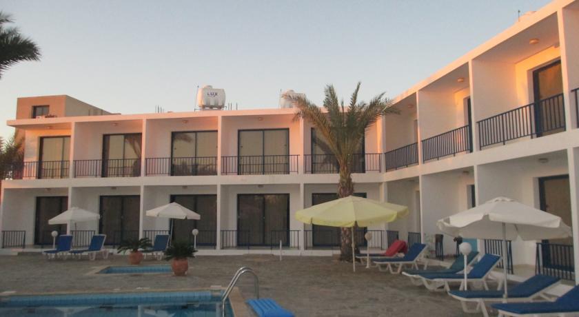 Отель West End Hotel