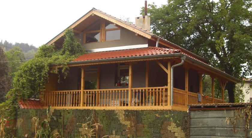 Гостевой дом Villa Charisma