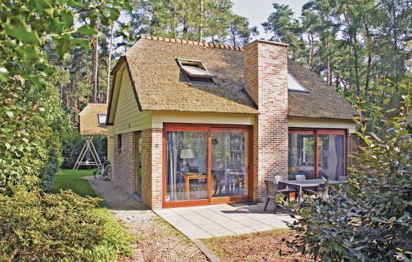 Апартаменты Holiday home Sonnevijver Vijverdorp-Waterl I