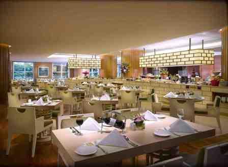 Grand Mercure Roxy Hotel