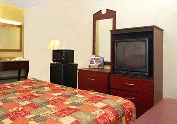 Econo Lodge Inn and Suites Fort Lauderdale