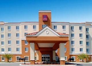 Отель Comfort Suites