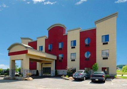 Отель Comfort Inn & Suites