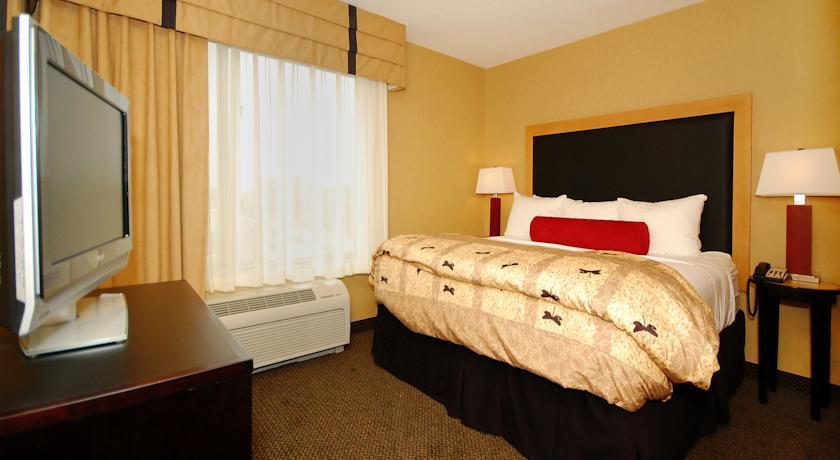 Отель Cambria Suites Appleton
