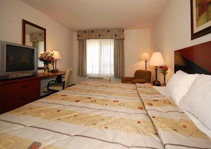 Отель Comfort Inn Plover