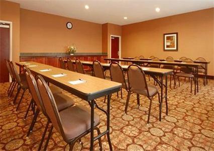 Отель Sleep Inn Hotel Emporia
