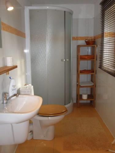 Апартаменты Holiday home Horni Lochov