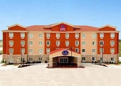 Отель Comfort Suites Plano