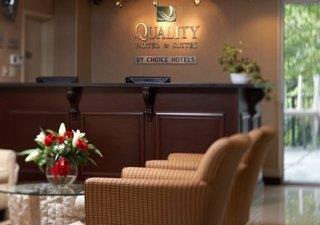 Отель Econo Lodge Inn, & Suites