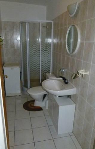 Апартаменты Holiday home Locenice
