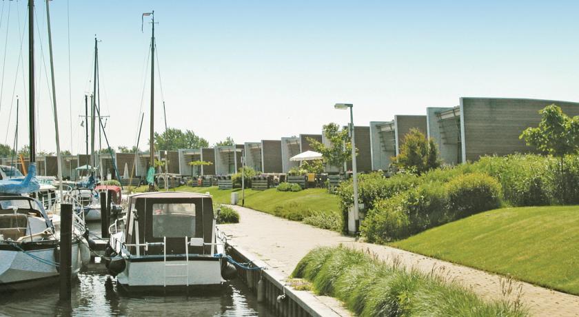 Апартаменты Holiday home Bunschoten V