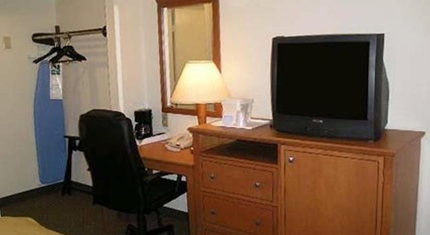 Отель Quality Inn Point Pleasant