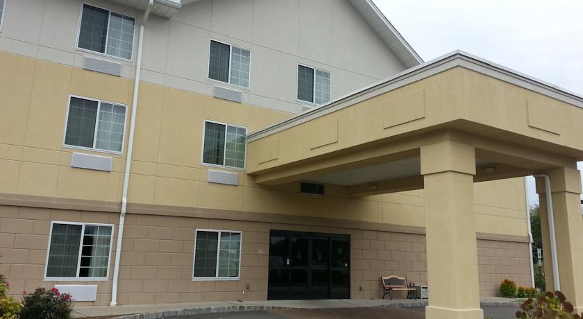 Отель Comfort Suites Mahwah