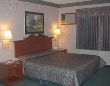 Отель Days Hotel Batangas