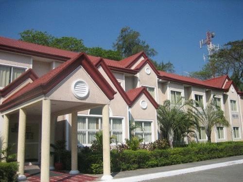 Отель Microtel Tarlac