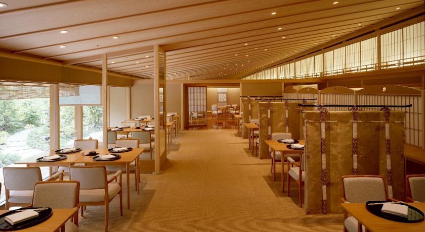 Отель Hotel Nikko Kumamoto