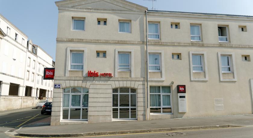 Отель Ibis Rochefort