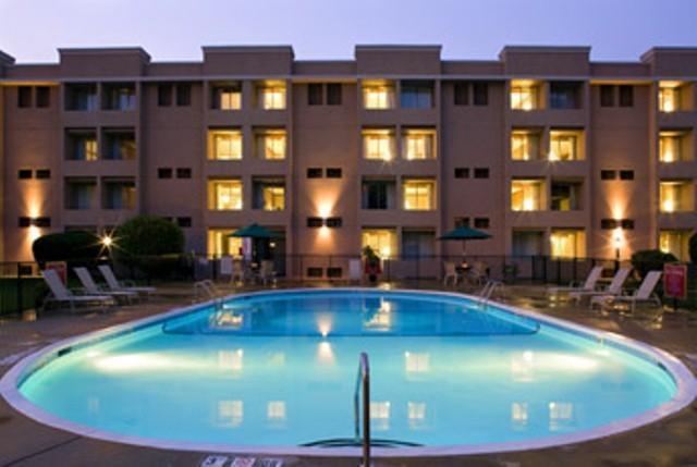 Отель Four Points by Sheraton Asheville Downtown