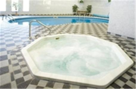 Отель Travelodge Three Sisters