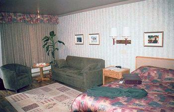 Отель Econo Lodge Baie-Comeau