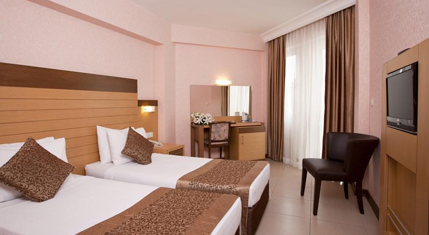 Отель Remi Hotel
