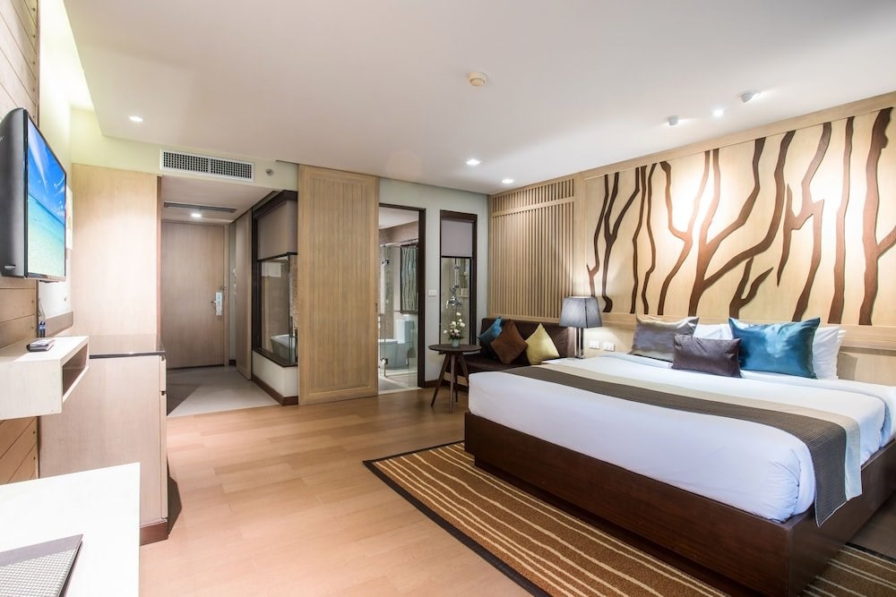 Отель Khaolak Merlin Resort
