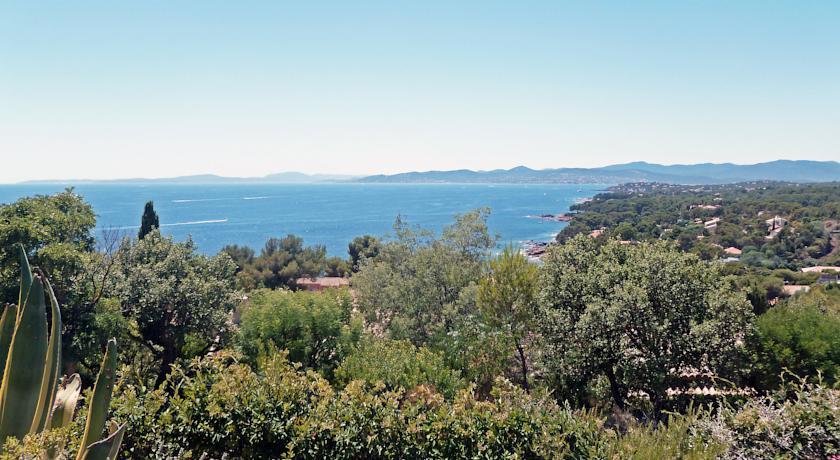 Апартаменты Holiday home Saint-Raphaël